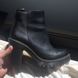 Doc marten women’s Magdalena boot